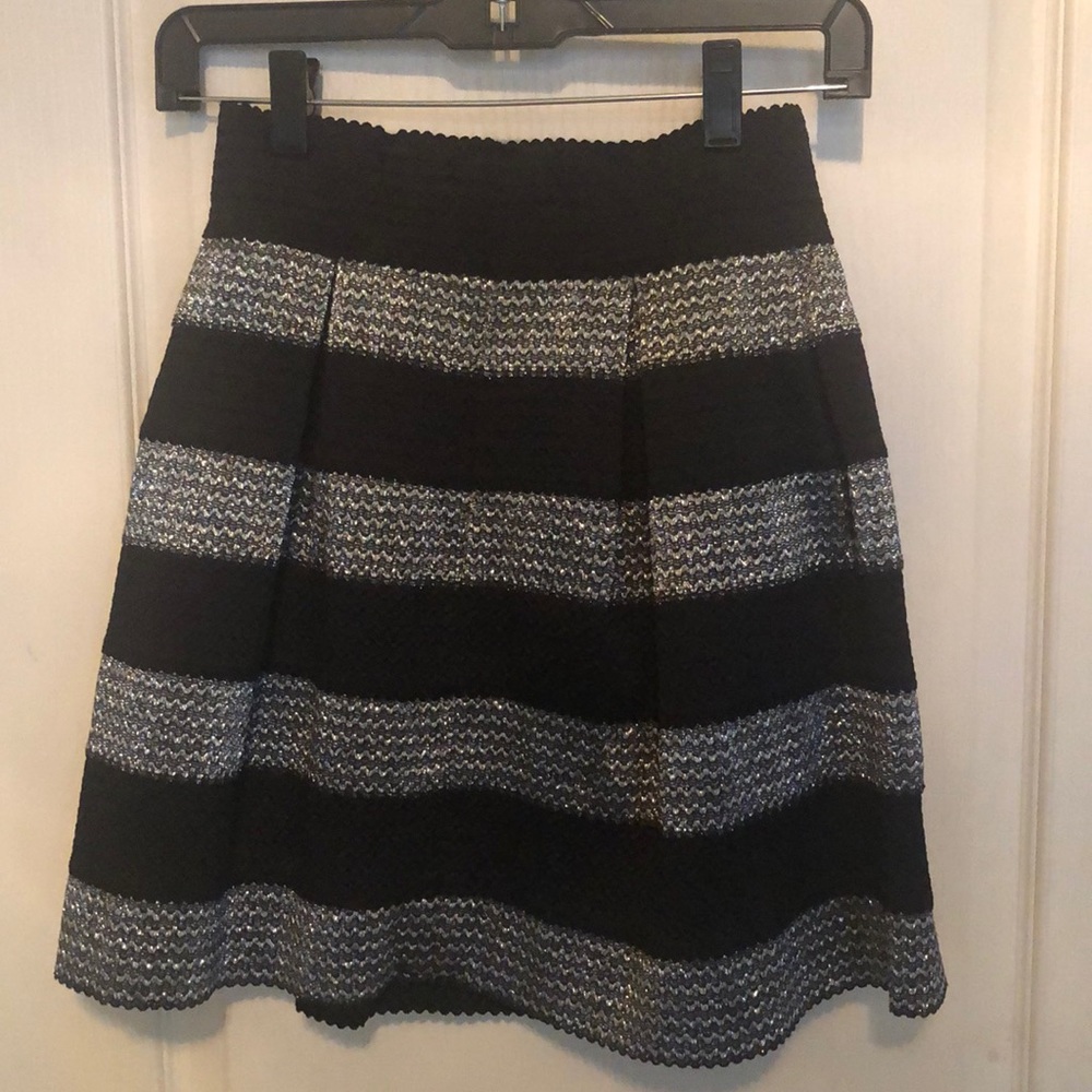 Skirt - Picture 2 of 3